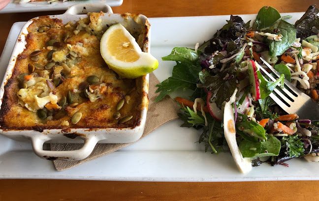 Comentarii opinii despre Six Forty Six