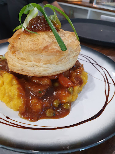 Comentarii opinii despre Madisons Cafe and Bar