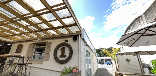 The Tahi Bar + Kitchen - Hospitality and gastronomy