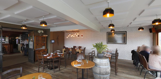 Bannockburn Hotel - Wine Country Restaurant - Hospitality and gastronomy