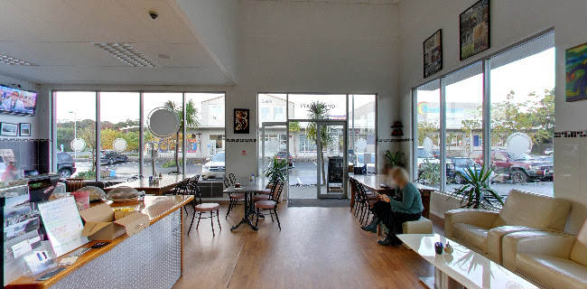 FULL MOON EATERY - Waimauku