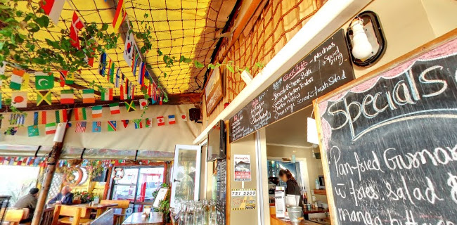 Comentarii opinii despre Manou's Waterfront Cafe & Restaurant