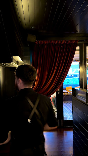 Comentarii opinii despre Foxglove Bar & Kitchen