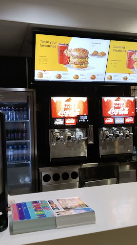 Reviews of McDonald's Rotorua Fairy Springs in Rotorua - Hospitality and gastronomy