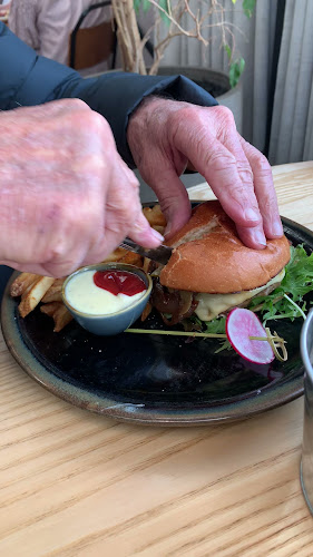 Opinii despre MELBA Karaka în Auckland - Hospitality and gastronomy