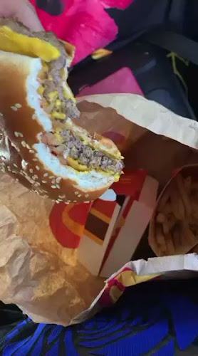 Opinii despre McDonald's Cavendish Drive în Auckland - Hospitality and gastronomy