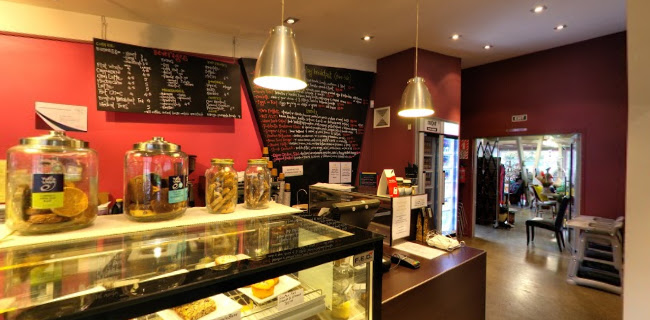 Petals 'n' Pots Cafe