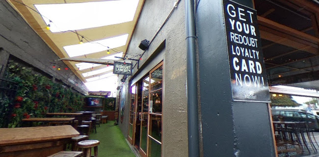 Redoubt Bar & Eatery