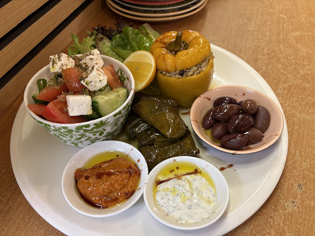 Comentarii opinii despre Sam's Mediterranean Eatery