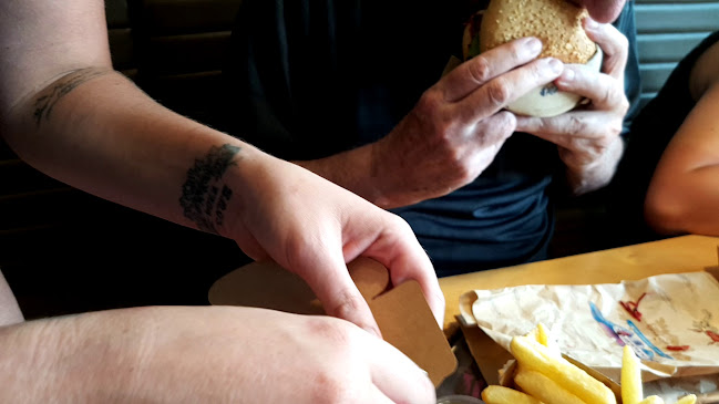 Opinii despre BurgerFuel Takapuna în Auckland - Hospitality and gastronomy