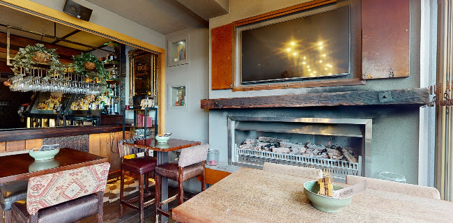 Casa Publica Phone number