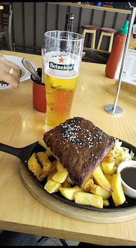 Opinii despre The Crooked Elm în Lower Hutt - Hospitality and gastronomy