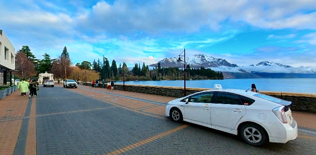 Reviews of Eichardt's Bar in Queenstown - Hospitality and gastronomy