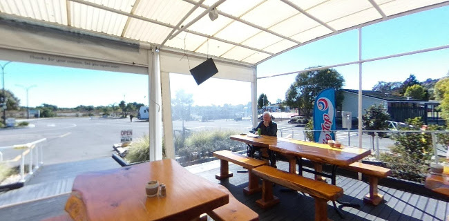 The Deck Cafe Tahuna - Hospitality and gastronomy