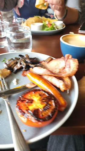 Opinii despre Main Street Cafe & Restaurant în Invercargill - Hospitality and gastronomy