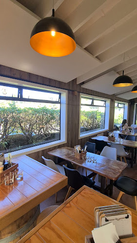 Opinii despre The Middle Restaurant and Bar Waiheke Island în Auckland - Hospitality and gastronomy