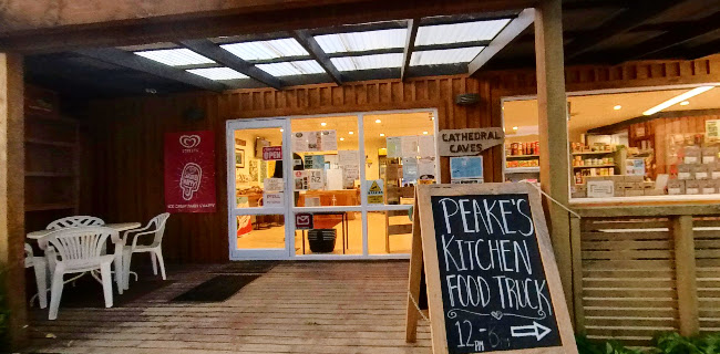 Opinii despre Peake’s Kitchen & Ice Cream, Store în Papatowai - Hospitality and gastronomy