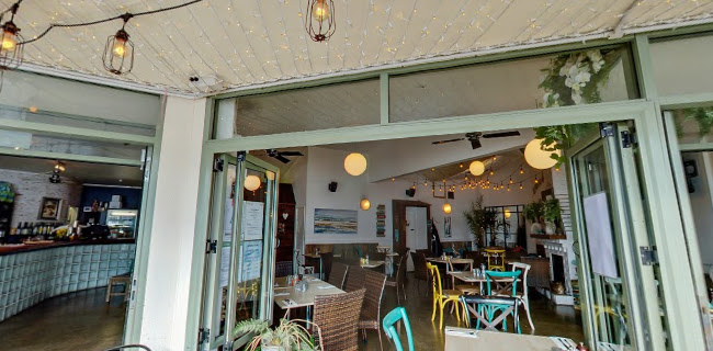 Manly Bar & Grill - Hospitality and gastronomy