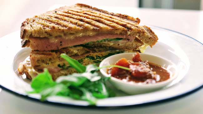 Curbside Kitchen, 9 Ballance Street - Hospitality and gastronomy