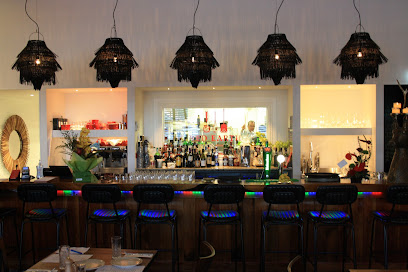 Red Earth Bistro and Wine Bar