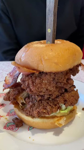 Reviews of Deluxe Diner in New Plymouth - Hospitality and gastronomy