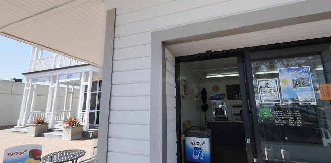 Village Bakery - Kuripuni - Hospitality and gastronomy