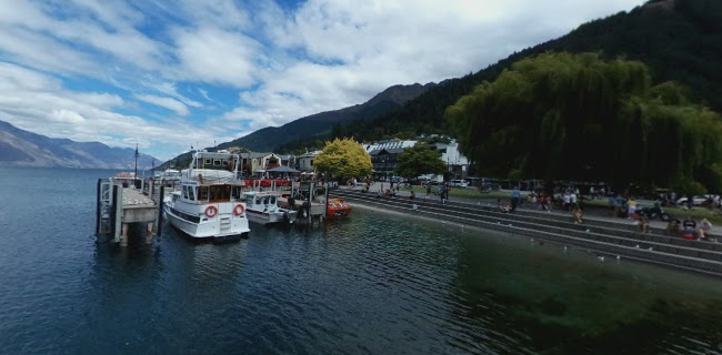 Perky's - Floating Bar Queenstown - Hospitality and gastronomy