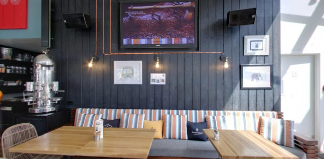 Seven Hills Cafe, Restaurant and Bar - Hospitality and gastronomy