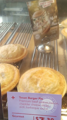 Opinii despre Jesters Pies, Westgate în Auckland - Hospitality and gastronomy