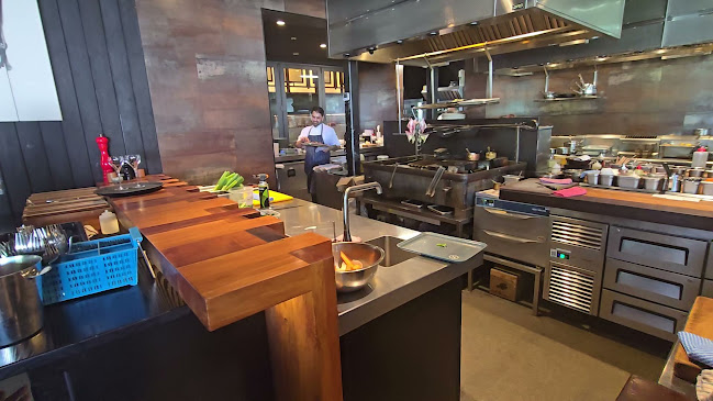 Opinii despre Ahi. în Auckland - Hospitality and gastronomy