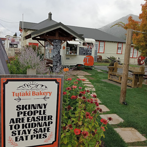 Tutaki Bakery - Hospitality and gastronomy