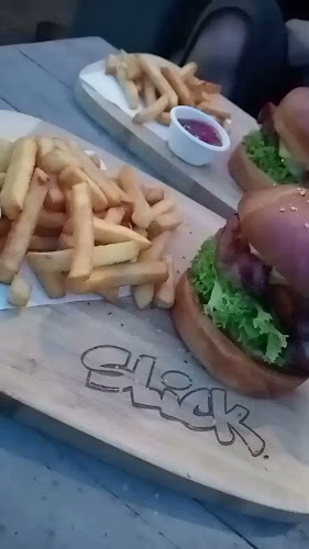 Slick Burger Open Times