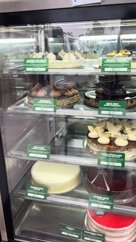 Reviews of The Cheesecake Shop New Lynn in Auckland - Hospitality and gastronomy
