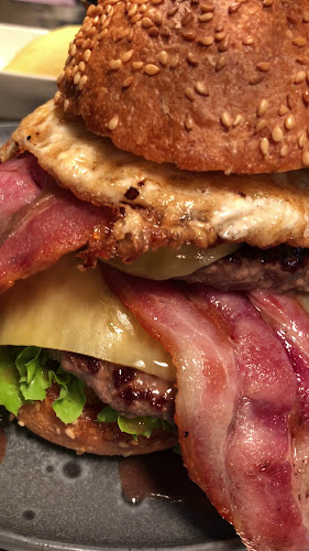 Porterhouse Grill Open Times