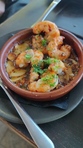 Opinii despre Momentos By The Lake Restaurant în Queenstown - Hospitality and gastronomy