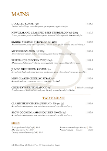 MacKinnon Restaurant & Explorer Bar