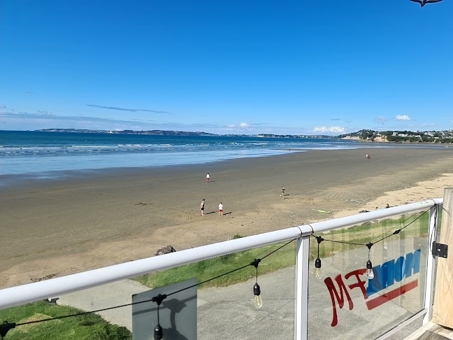 Surf Club Bistro - Hospitality and gastronomy