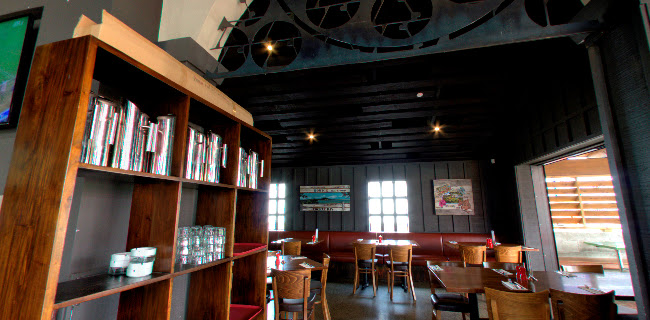 Applejack's Bar & Eatery Open Times