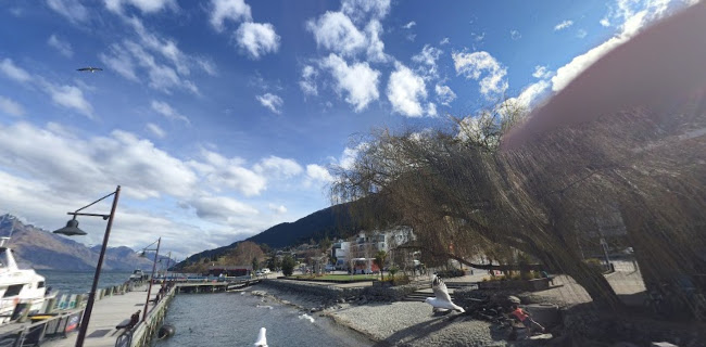 Steamer Wharf/Beach, Queenstown 9300, New Zealand