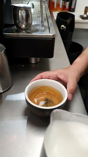 Reviews of Poppys Cafe in Whakatāne - Hospitality and gastronomy