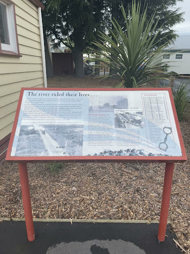 Salmon Tales Cafe 9 Railway Terrace East, Rakaia 7710, New Zealand