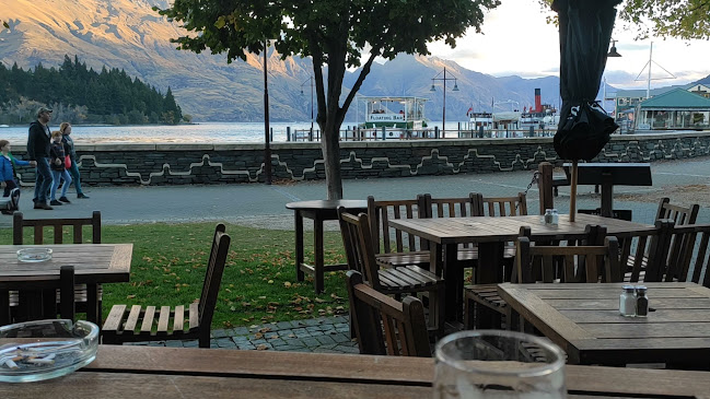 Pog Mahones Irish Pub & Restaurant