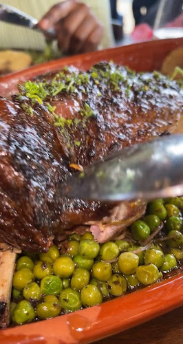 Opinii despre Momentos By The Lake Restaurant în Queenstown - Hospitality and gastronomy