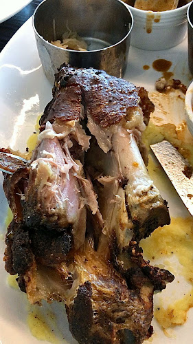 Mitten Drin - Auckland