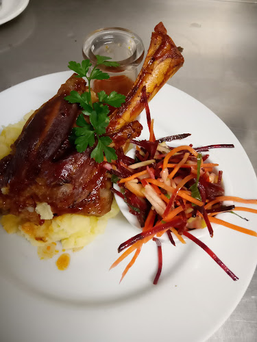 Montrose Cafe, Bistro and Bar - Hospitality and gastronomy