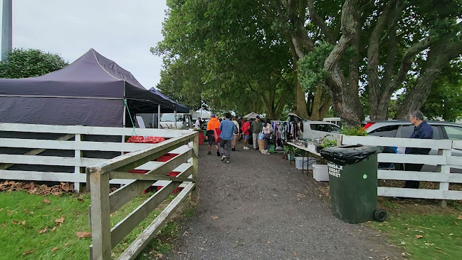 Reviews of Avondale Sunday Market in Auckland - Hospitality and gastronomy