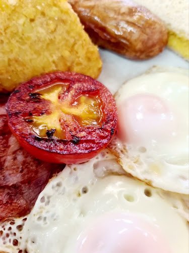 KK BAKERY & CAFE Open Times