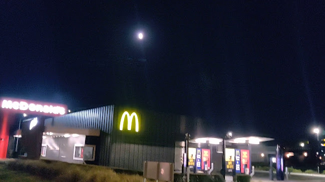 Opinii despre McDonald's Christchurch Airport în Christchurch - Hospitality and gastronomy