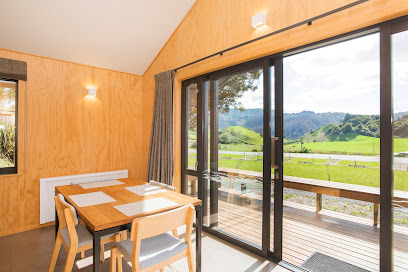 Te Tii Ruatahuna - Cafe, Store and Accommodation