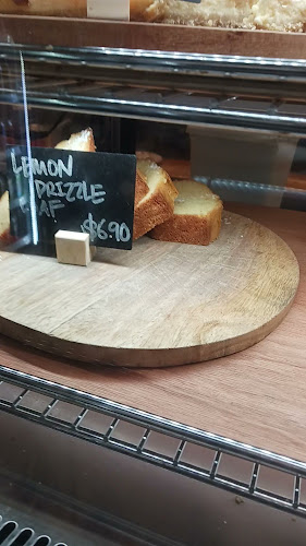 Opinii despre Okere Falls Store + Craft Beer Garden în Okere Falls - Hospitality and gastronomy